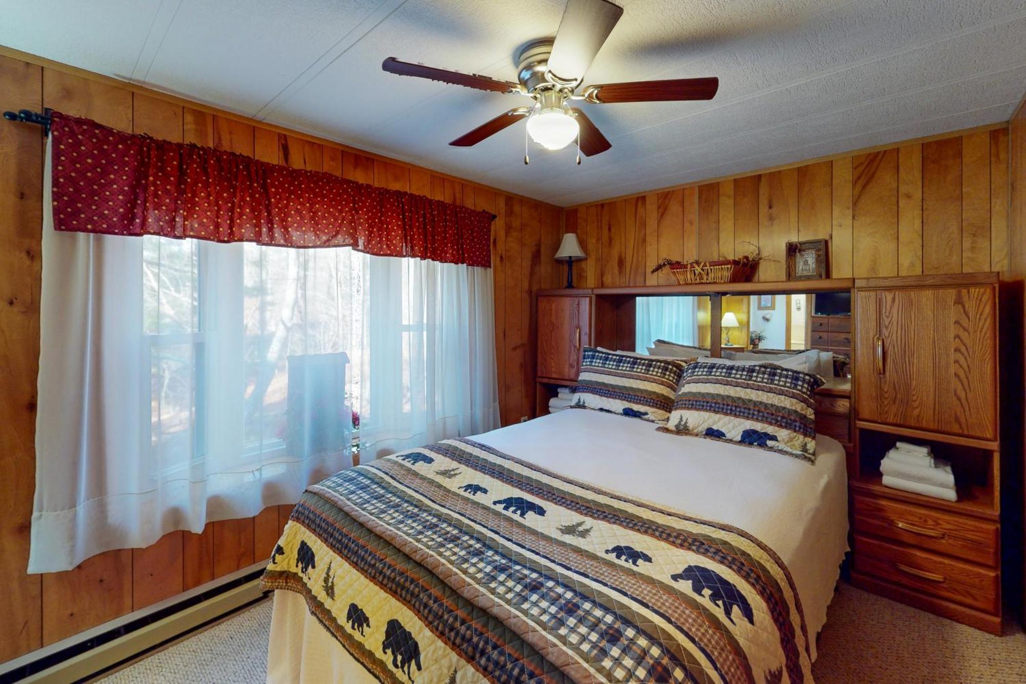 Life'S A Bear Villa McHenry Bagian luar foto
